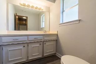 9190 Orbiter Cir, Dallas, TX 75243 - Photo 7