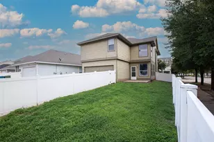 10201 Franklin Dr, Providence Village, TX 76227 - Photo 25