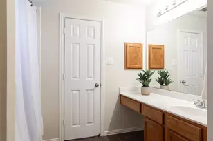 10201 Franklin Dr, Providence Village, TX 76227 - Photo 15
