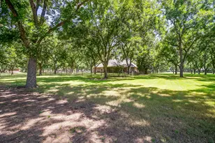 7406 Hampton Dr, Granbury, TX 76049 - Photo 39
