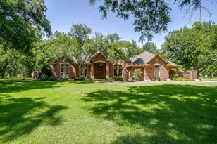7406 Hampton Dr, Granbury, TX 76049 - Photo 9