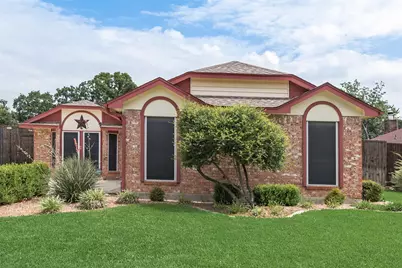 302 Manana Drive, Grand Prairie, TX 75050 - Photo 35