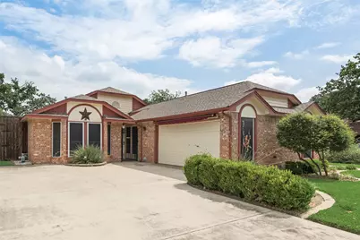 302 Manana Drive, Grand Prairie, TX 75050 - Photo 29