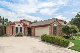 302 Manana Dr, Grand Prairie, TX 75050 - Photo 29