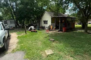 101 N Center St, Whitney, TX 76692 - Photo 3