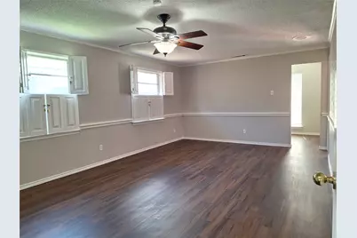1113 Crest Park Drive, Garland, TX 75042 - Photo 9