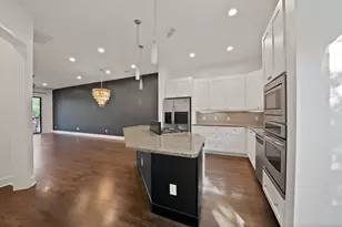 2420 Hugo St, Dallas, TX 75204 - Photo 13