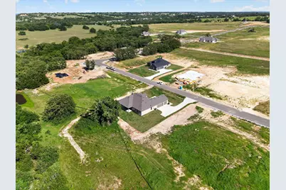 409 McAlpine, Springtown, TX 76023 - Photo 33