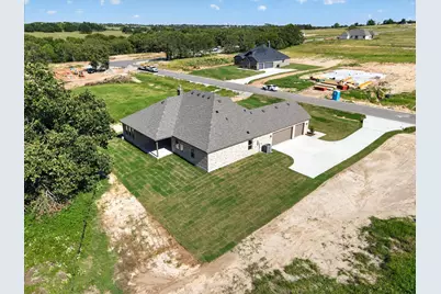 409 McAlpine, Springtown, TX 76023 - Photo 31