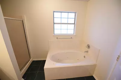 6419 Brookhaven Trail, Arlington, TX 76001 - Photo 13