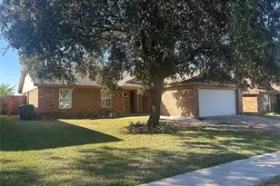 6620 Moss Ln, Watauga, TX 76148 - Photo 1