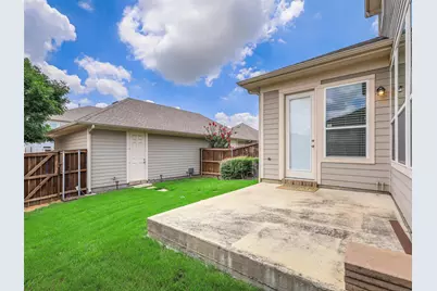 1020 Gardenia Street, Carrollton, TX 75007 - Photo 31