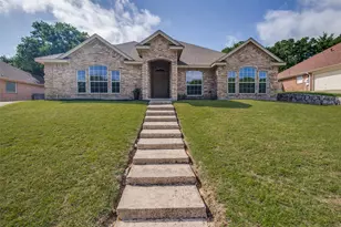 2014 Country Brook Dr, Weatherford, TX 76087 - Photo 1