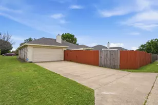 1531 Rebecca Ln, Lancaster, TX 75134 - Photo 23