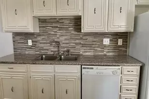 2310 Chapel Hill Ln, Arlington, TX 76014 - Photo 3