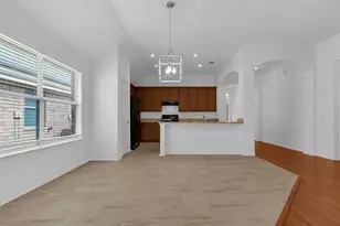 715 W Milton Dr, Arlington, TX 76001 - Photo 13