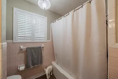 1806 Hilltop Lane, Pantego, TX 76013 - Photo 15