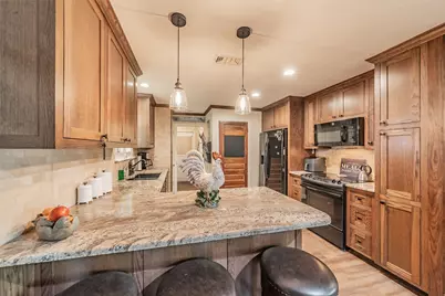 1806 Hilltop Lane, Pantego, TX 76013 - Photo 11