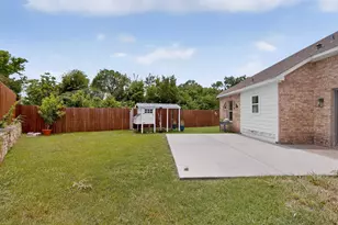 2230 Larry Dr, Dallas, TX 75228 - Photo 23