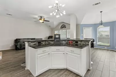 7918 Kings Court, Rowlett, TX 75089 - Photo 13