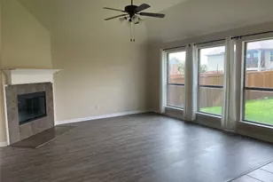 421 Brighton St, Roanoke, TX 76262 - Photo 9