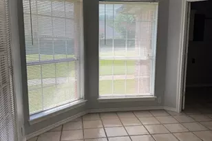 9703 Argyle Ct, Granbury, TX 76049 - Photo 11