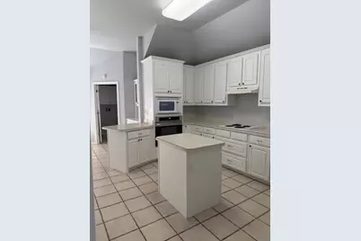9703 Argyle Court, Granbury, TX 76049 - Photo 7