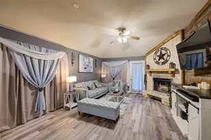 1010 Savage Dr, Denton, TX 76207 - Photo 15
