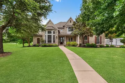 704 Landsbury Court, Keller, TX 76248 - Photo 3