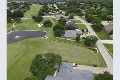 8812 Bellechase Road, Granbury, TX 76049 - Photo 9