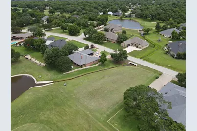 8812 Bellechase Road, Granbury, TX 76049 - Photo 7