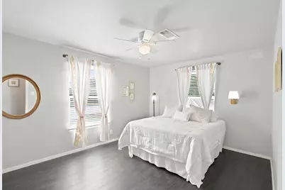 1001 N Carroll Boulevard, Denton, TX 76201 - Photo 9