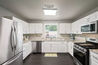 1001 N Carroll Boulevard, Denton, TX 76201 - Photo 3