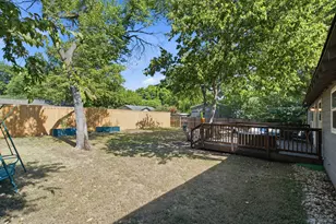 1001 N Carroll Blvd, Denton, TX 76201 - Photo 19