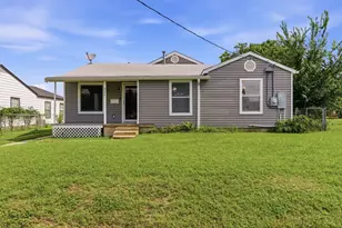 311 W 7th St, Irving, TX 75060 - Photo 21