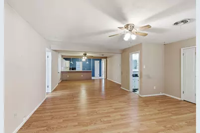 311 W 7th Street, Irving, TX 75060 - Photo 23
