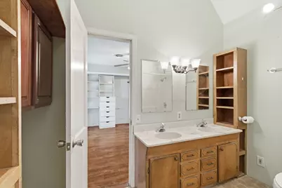 311 W 7th Street, Irving, TX 75060 - Photo 11