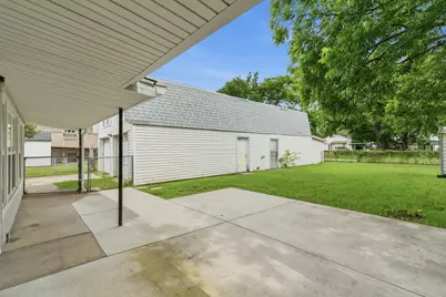 311 W 7th Street, Irving, TX 75060 - Photo 27