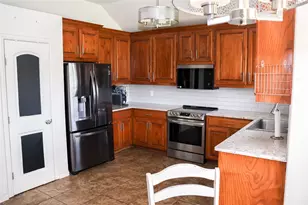 1325 Sierra Blanca Dr, Fort Worth, TX 76028 - Photo 7