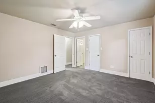 218 Raintree Dr, Highland Village, TX 75077 - Photo 17