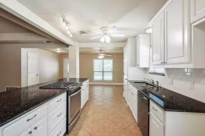 218 Raintree Drive, Highland Village, TX 75077 - Photo 9