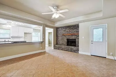 218 Raintree Drive, Highland Village, TX 75077 - Photo 5