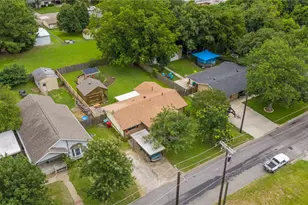 605 S Ricketts St, Sherman, TX 75092 - Photo 37