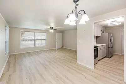 110 W Shadowwood Street, Gun Barrel City, TX 75156 - Photo 7