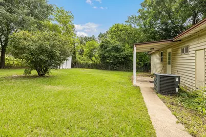 110 W Shadowwood Street, Gun Barrel City, TX 75156 - Photo 25