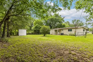 110 W Shadowwood St, Gun Barrel City, TX 75156 - Photo 21