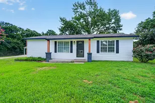 10302 Co Rd 3705, Quinlan, TX 75474 - Photo 1