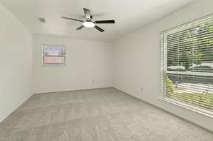 4009 Twilight Dr S, Benbrook, TX 76116 - Photo 11