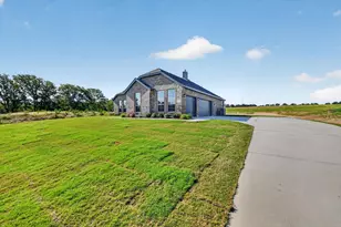 416 McAlpine Dr, Springtown, TX 76082 - Photo 3