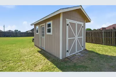 102 Brock Court, Millsap, TX 76066 - Photo 39